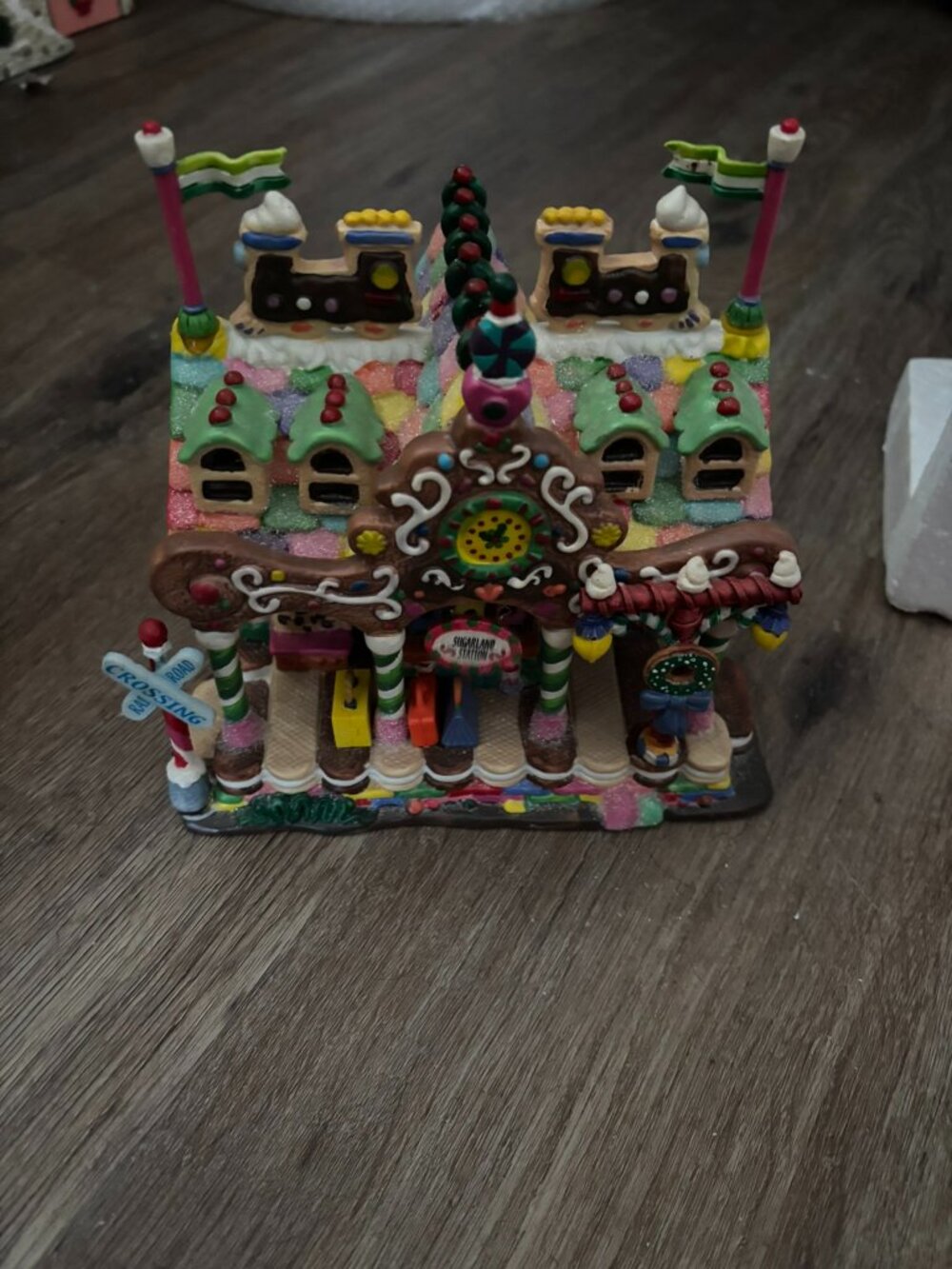 Lemax Sugar N Spice Sugarland Station Christmas Light up village building